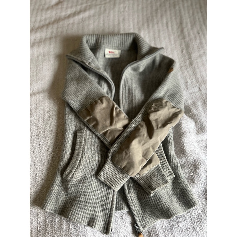 FjallRaven Zip Up Cardigan